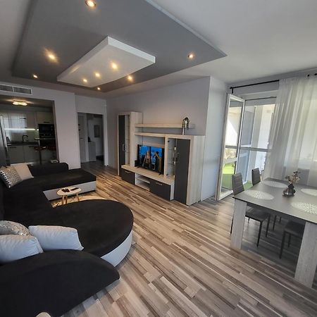 Montana Apartman Miskolc Luaran gambar