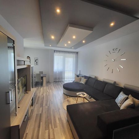 Montana Apartman Miskolc Luaran gambar